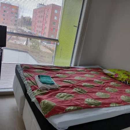 Helsinki Yksityinen-private-частный In Shared Flat Among Centre-university-bustrainstation Pensión